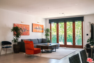 455 N Crescent Heights Blvd in Los Angeles, CA - Building Photo - Building Photo