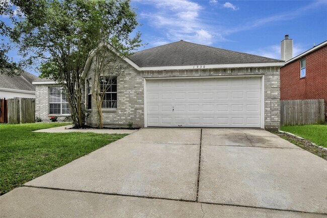 property at 1930 Greenbriar Colony Dr