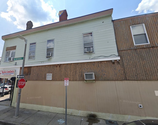 property at 3103 Washington St
