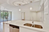 3605 NE 207th St, Unit 4300 in Miami, FL - Building Photo - Building Photo