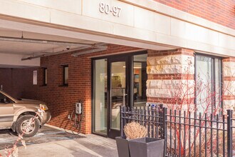 80-97 Cypress Ave in Glendale, NY - Foto de edificio - Building Photo