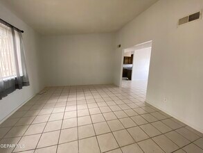 11148 Cutty Sark Dr in El Paso, TX - Building Photo - Building Photo