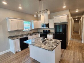 3120 Hemphill St in Greenville, TX - Building Photo - Building Photo