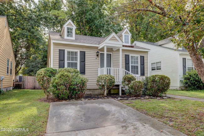 property at 617 Varsity Dr