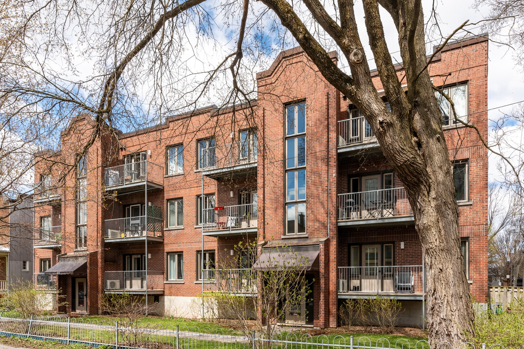 400 Lemesurier Av in Québec, QC - Building Photo