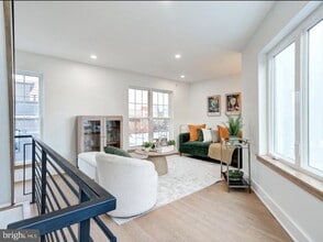 437 Memphis St in Philadelphia, PA - Building Photo - Building Photo