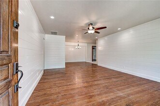 1500 Sheffield Rd in The Village, OK - Building Photo - Building Photo