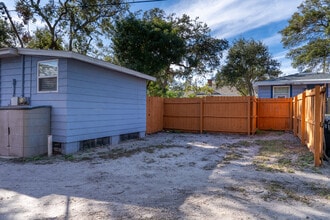 606 Woodlawn St in Clearwater, FL - Building Photo - Building Photo