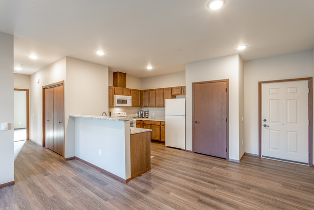 Olive Court in Spokane Valley, WA - Building Photo - Interior Photo