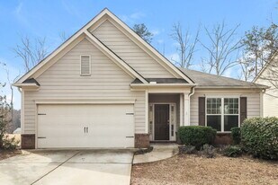 124 Quail Bend Loop in Dallas, GA - Building Photo