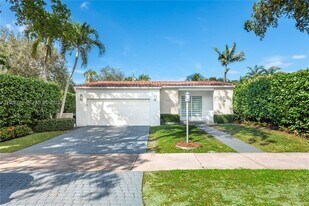 829 Malaga Ave in Coral Gables, FL - Building Photo