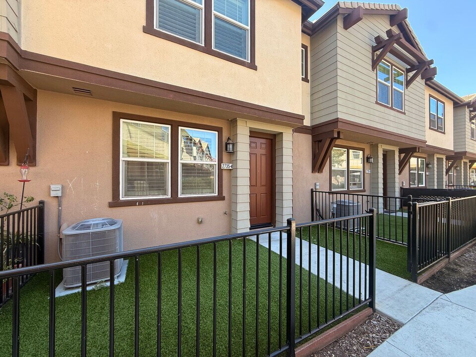 2735 Sparta Rd in Chula Vista, CA - Building Photo