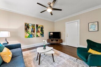 558 College St in Hapeville, GA - Building Photo - Building Photo