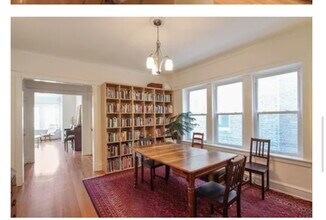 2733 W Ainslie St, Unit Apt 1 in Chicago, IL - Building Photo - Building Photo
