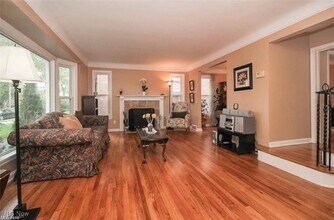 4178 Bushnell Rd in University Heights, OH - Foto de edificio - Building Photo