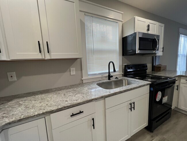 1808 Mansion Ave in Richmond, VA - Building Photo - Building Photo