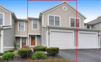 768 Four Ponds Ct SE in Byron Center, MI - Building Photo