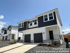 3850 Abbott Pass in Saint Hedwig, TX - Building Photo - Building Photo