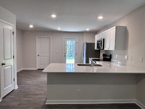 8544 Beckett Chase Wy in Raleigh, NC - Building Photo - Building Photo