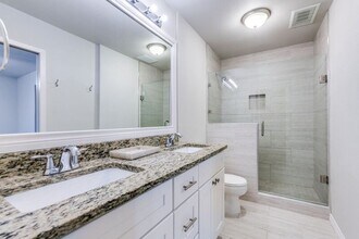5335 Bent Tree Forest Dr in Dallas, TX - Building Photo - Building Photo