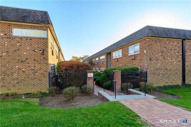 property at 637 Cove Rd