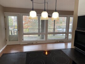 4335-4335 Ormond Dr in Akron, OH - Building Photo