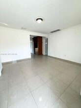 4871 SW 24th Ave in Fort Lauderdale, FL - Building Photo - Building Photo