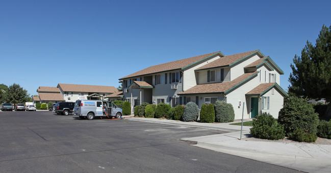 Twin Falls Gardens Apartments in Twin Falls, ID - Building Photo - Building Photo