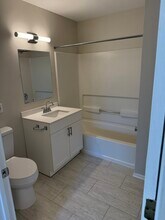 Woods at King George Apartments in Green Brook, NJ - Building Photo - Building Photo