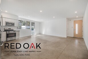 2409 Griffith Park Blvd in Los Angeles, CA - Building Photo