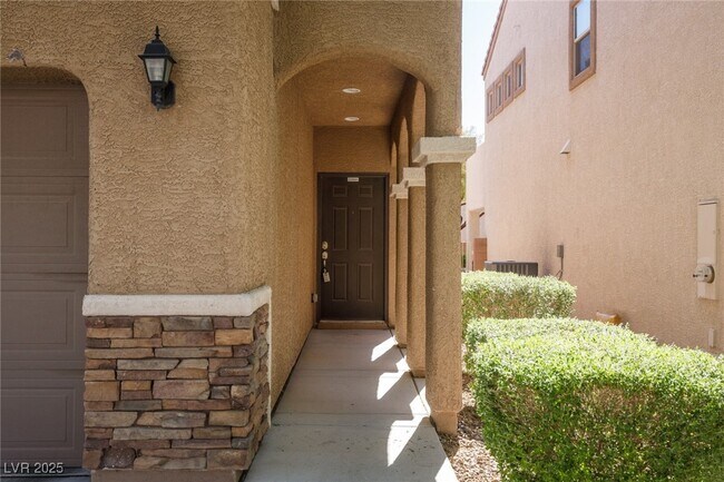2872 Glass Vine Ct