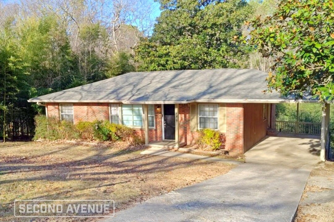 438 Tupelo Rd in Center Point, AL - Building Photo