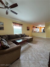 8450 Kingbird Loop in Ft. Myers, FL - Foto de edificio - Building Photo