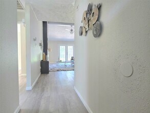 15906 Gatebriar Dr in Missouri City, TX - Building Photo - Building Photo