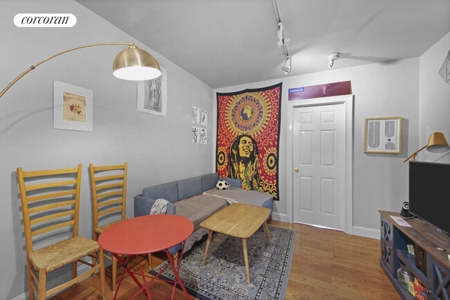 property at 163 Chrystie St