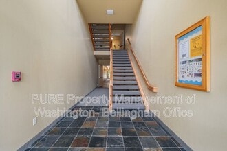 512 Darby Dr in Bellingham, WA - Building Photo - Building Photo