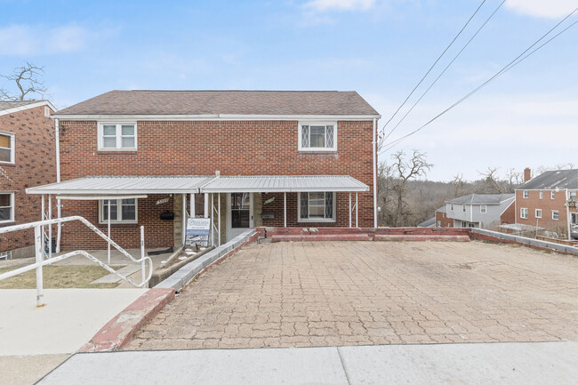 property at 3211 Glendale Ave
