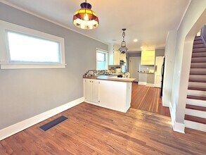 2534 SE 31st Ave in Portland, OR - Building Photo - Building Photo