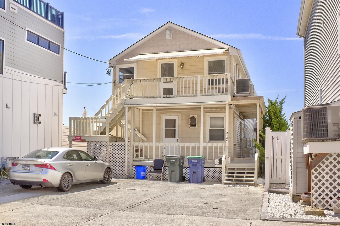 2407 Oberon Ave in Longport, NJ - Building Photo