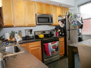 237 W 3rd St in Boston, MA - Building Photo - Building Photo