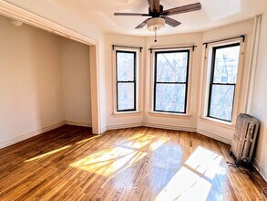 3212 W Altgeld St in Chicago, IL - Building Photo - Building Photo