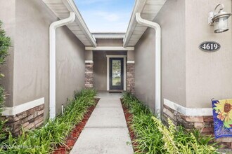 4619 Pine Lake Dr in Middleburg, FL - Building Photo - Building Photo