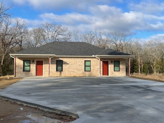 property at 260-262 Chisholm Trail