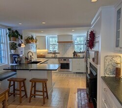 15 Washington St in Marblehead, MA - Building Photo - Building Photo