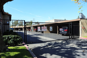 Lewis Country Woods Apartments in Garden Grove, CA - Building Photo - Building Photo