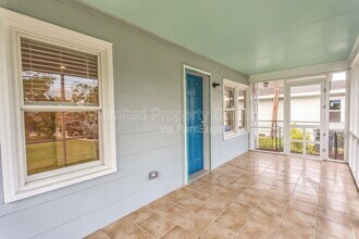 1608 Bonito Ln in Carolina Beach, NC - Foto de edificio - Building Photo