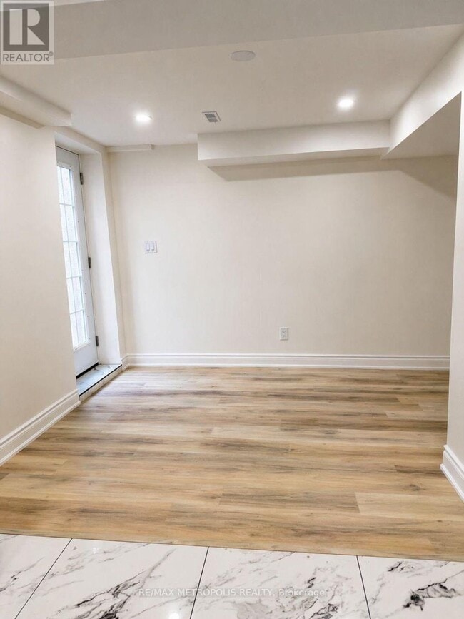 754 Eyer Dr in Pickering, ON - Building Photo - Building Photo