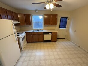 253 Ark Dr in Dallastown, PA - Building Photo - Building Photo