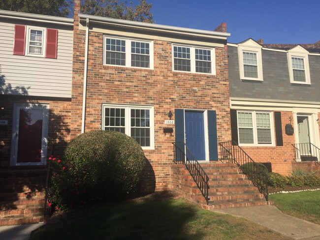 property at 1802 Cambridge Ct