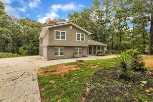 1652 Whisperwood Trail